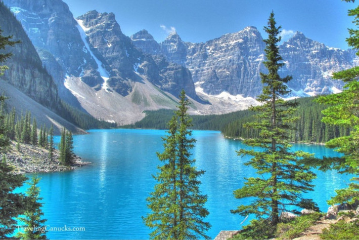 Hơn 20% lượng nước ngọt của thế giới ở Canada, điều này chắc chắn làm tăng thêm vẻ đẹp tự nhiên của đất nước này.