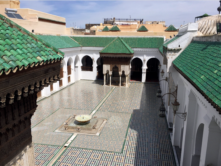 Đại học, Nhà thờ Hồi giáo al-Qarawiyyin là một công trình ấn tượng ở Ma-rốc. Ảnh: BI.