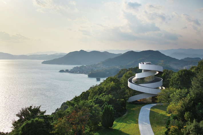 Kiến trúc độc đáo của Nhà nguyện Ribbon ở Onomichi, Nhật Bản. Ảnh: BI.