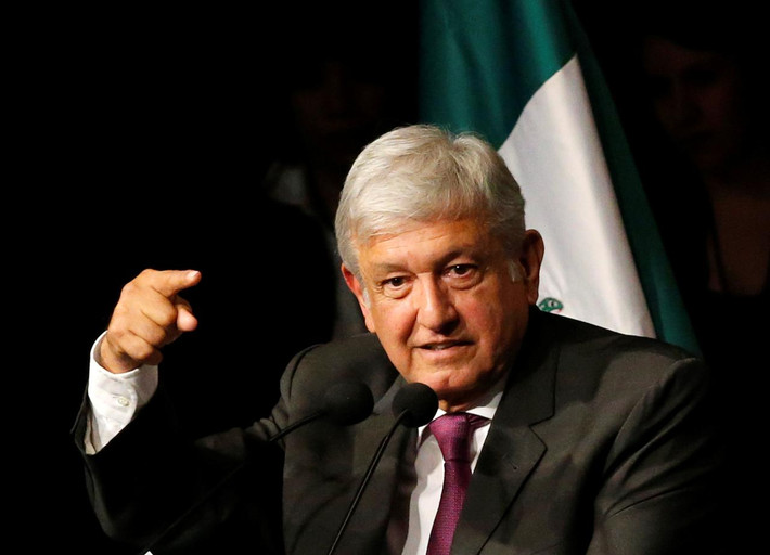Ông López Obrador sinh ngày 13/11/1953 tại Tepetitán, bang Tabasco, Mexico. Ông theo học ngành Khoa học Chính trị và Hành chính công của trường Đại học tự trị quốc gia Mexico (UNAM) từ năm 1973 đến 1976. Ảnh: Getty.