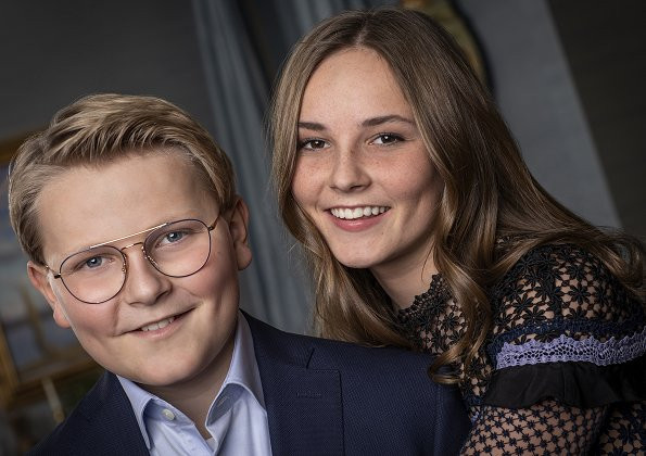 Được biết, Ingrid Alexandra có một người em trai ruột là Hoàng tử Sverre Magnus (trái), và một người anh trai cùng mẹ khác cha là Marius Borg Høiby. Ảnh: NMR.