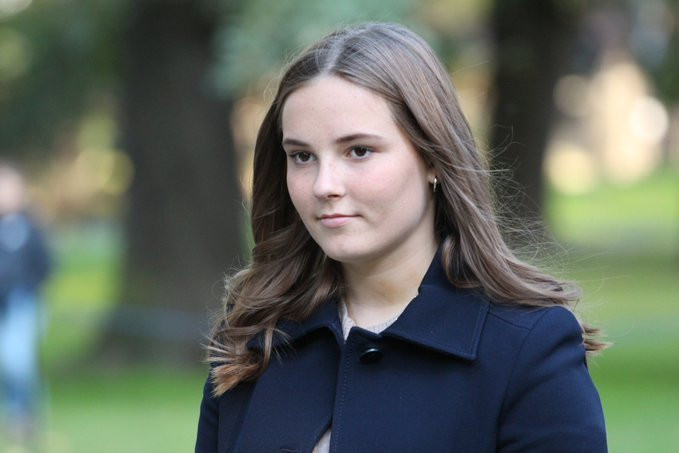 Công chúa Na Uy Ingrid Alexandra sinh ngày 21/1/2004 tại Bệnh viện Đại học Rikshospitalet ở Oslo. Cô là con gái cả của Thái tử Haakon và Công nương Mette-Marit; là cháu gái thứ hai của Vua Harald V và Hoàng hậu Sonja. Ảnh: RC.