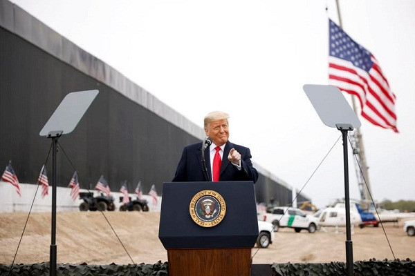 "Bây giờ là lúc để đất nước chúng ta hàn gắn lại", Tổng thống Trump phát biểu.