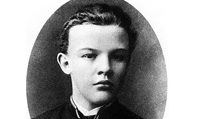 Lãnh tụ Lenin tên thật là Vladimir Ilyich Ulyanov (tên khai sinh là Vladimir Ilyich Ulyanov). Ông sinh ngày 22/4/1870 ở Simbirsk, một thành phố nhỏ bé bên bờ sông Volga, về sau đổi tên thành Ulyanovsk. (Nguồn ảnh: RBTH)