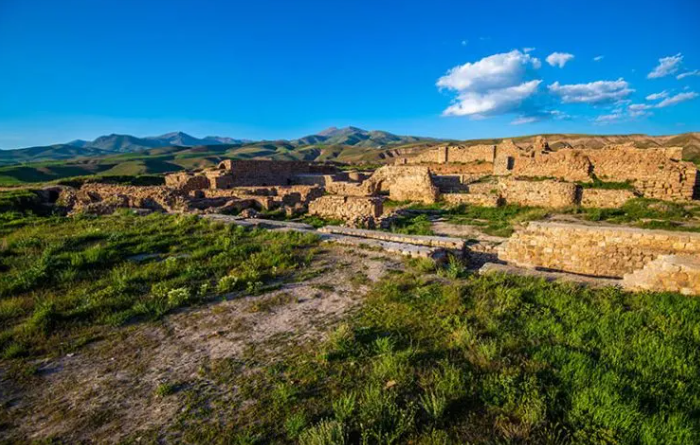 12. Năm 2019, Iran có trữ lượng dầu mỏ 156 tỷ thùng! Con số này tương đương với gần 10% tổng lượng dầu mỏ trên thế giới.