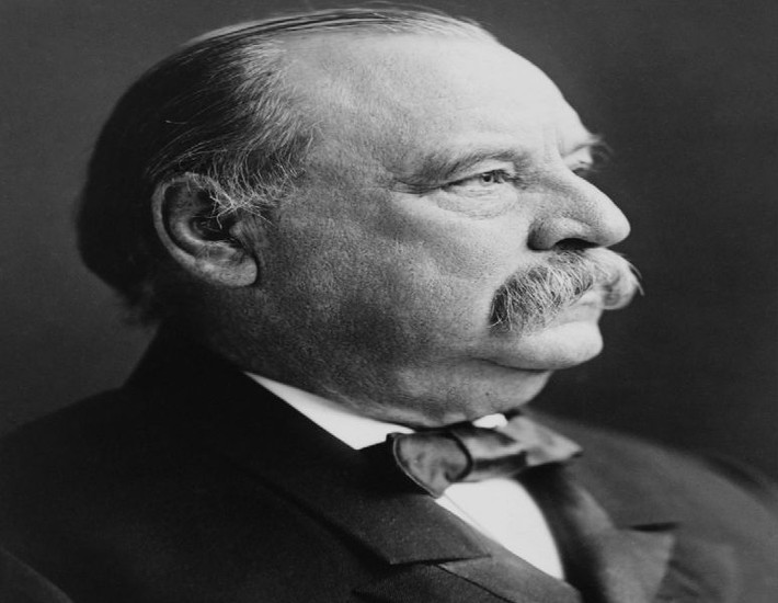 Người phụ nữ trong bê bối tình ái của cựu Tổng thống Grover Cleveland là Maria Halpin, một nhân viên bán hàng và trẻ hơn ông rất nhiều.