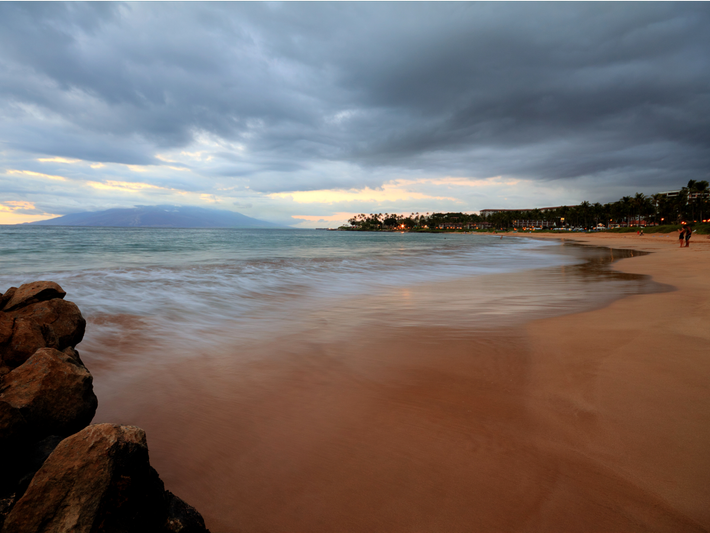 Bãi biển cát vàng Wailea ở Hawaii mang đến cho du khách một trải nghiệm thú vị.