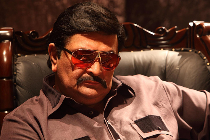 Dawood Ibrahim Kaskar – ông trùm của tổ chức tội phạm có tổ chức – đã kiếm được hàng tỷ USD với hoạt động cung cấp ma túy, vũ khí cho các tổ chức khủng bố.