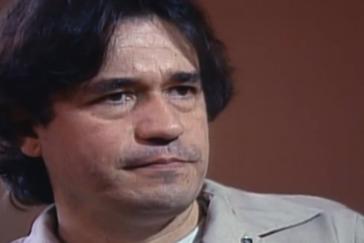 Carlos Lehder là một trong những người lập ra đế chế Medellin ở Columbia. Lehder từng bị bắt giữ khi còn nhỏ vì tội trộm ô tô ở Connecticut. Sau khi được thả, Lehder bán cocaine để mua một chiếc máy bay và tiếp tục hoạt động buôn lậu bất hợp pháp.