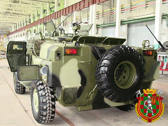 Cayman được trang bị lớp giáp chống mìn STANAG Level 2, giúp bảo vệ tổ lái chống lại đạn 7,62 mm của trúng trường bắn tỉa. Ảnh: AR.