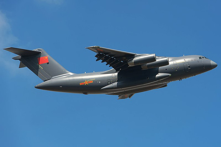 Y-20 Kunpeng là phương tiện lý tưởng để chở binh sĩ và vận chuyển hàng hóa đường dài trong mọi điều kiện thời tiết. Ảnh: Wikipedia.