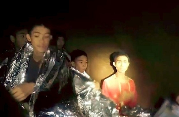 “Điều đầu tiên tôi ấn tượng về Adul đó chính là sự lễ phép”, giáo viên Phannee Tiyaprom đến từ trường Ban Pa Moead nơi Adul theo học cho biết. Ảnh: afr.com.