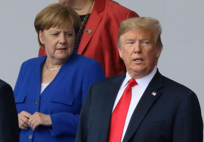 Đáp trả, Thủ tướng Đức Angela Merkel khẳng định Berlin độc lập trong việc đưa ra các quyết sách, đồng thời khẳng định Đức đã và đang đóng góp rất nhiều cho NATO. Ảnh: Reuters.