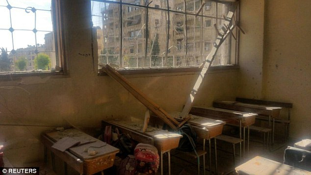 Được biết, nhóm phiến quân cũng tấn công vào nhiều khu vực khác ở phía Tây thành phố Aleppo. Ảnh: Reuters.