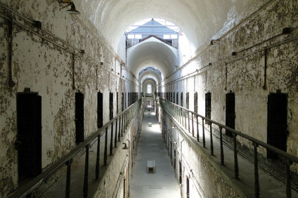 Bảo tàng lịch sử ở Philadelphia, Pennsylvania, Eastern State Penitentiary từng là nhà tù lớn nhất nước Mỹ. Đây là nơi lý tưởng để tổ chức nhiều sự kiện, trong đó có cả đám cưới.