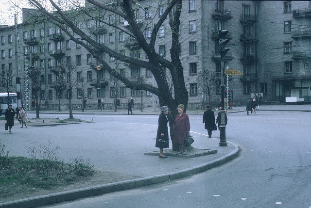 Cuộc sống thường nhật ở Moscow hiện lên thật thanh bình qua loạt ảnh màu được chụp vào những năm đầu thập niên 1970.
