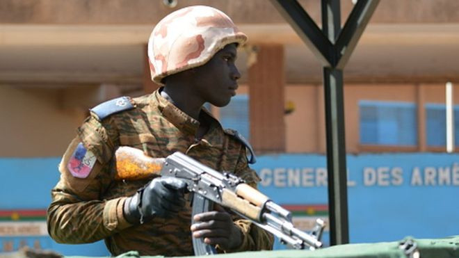Được biết, các phần tử thánh chiến đã tăng cường các cuộc tấn công ở Burkina Faso kể từ năm 2015, khiến lực lượng an ninh phải căng mình đối phó. Ảnh: Getty.