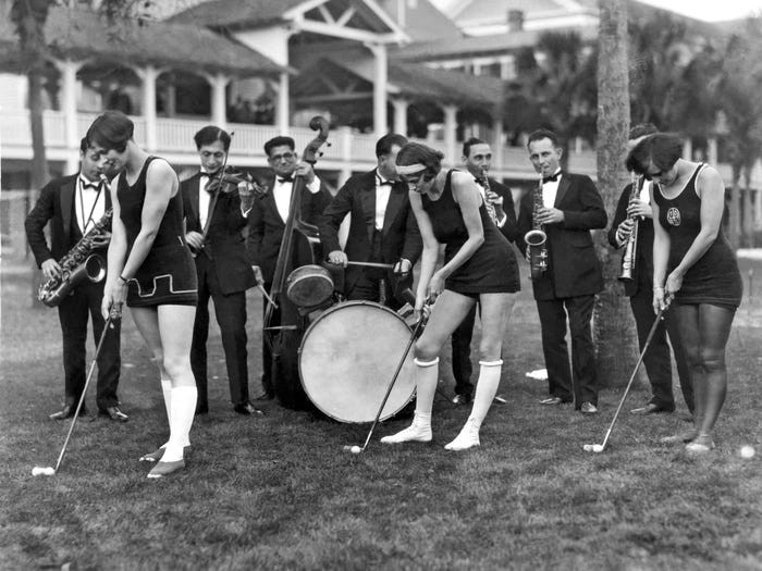 Và nhạc jazz "thống trị" văn hóa ở nước Mỹ những năm 1920.
