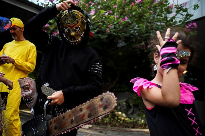Nhiều người tham gia lễ hội Halloween được tổ chức tại Bangkok, Thái Lan, ngày 31/10.