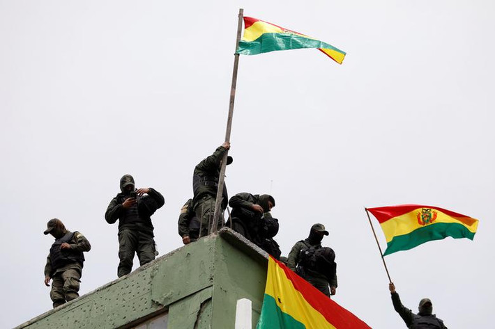 Được biết, lực lượng cảnh sát ở nhiều thành phố của Bolivia đã tham gia vào phong trào biểu tình chống Tổng thống Morales.