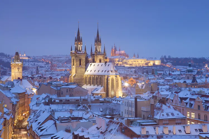 Praha, Cộng hòa Séc: Praha nổi tiếng với nét quyến rũ và lễ hội vào mùa đông. Trong tháng 2 và tháng 3, người Séc tạm biệt mùa đông bằng Lễ hội hóa trang Bohemia đầy màu sắc. Ảnh: Getty.