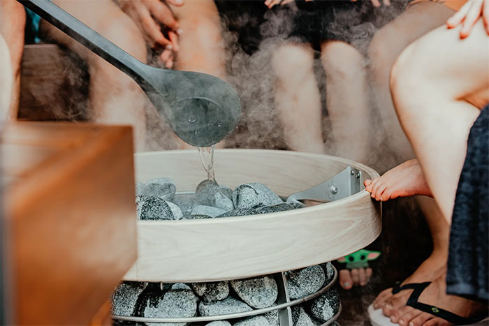 Đất nước Phần Lan có 5,5 triệu người nhưng có tới 3,2 triệu phòng xông hơi. Ảnh: BP.