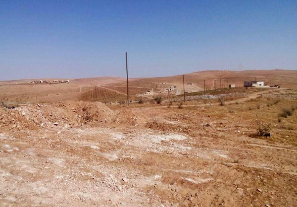 Trước đó cùng ngày, binh sĩ Syria đã đẩy lui một cuộc tấn công quy mô lớn của Mặt trận al-Nusra nhằm vào căn cứ của quân chính phủ Damascus ở Bắc Homs, qua đó gây tổn thất nặng cho bọn khủng bố. Ảnh: FNA.