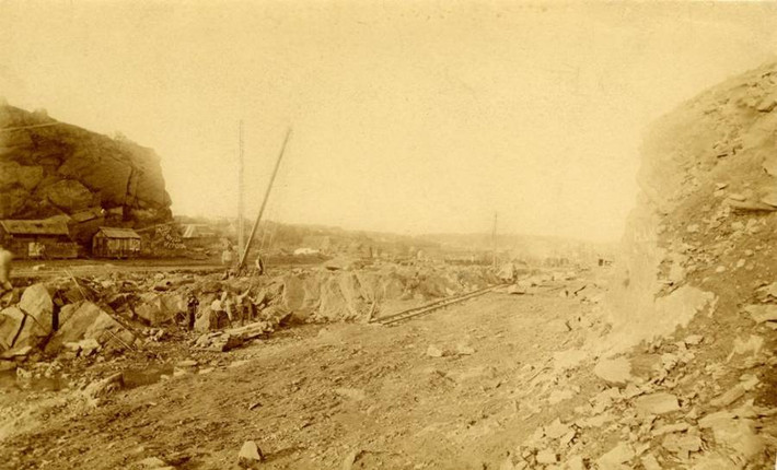 Cảnh quan nhìn từ đường 106 trên Đại lộ 8 năm 1869. Ảnh: ATI.