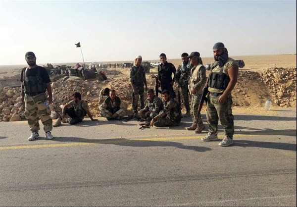 Trước đó, ngày 3/9, quân đội Syria và lực lượng đồng minh đã giành lại quyền kiểm soát nhiều vùng đất trên đường tiến đến thành phố Deir Ezzor. Ảnh: FNA.