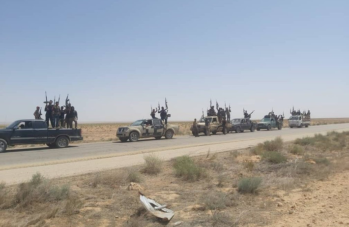 Mặc dù hứng chịu tổn thất nặng nề trong chiến dịch quân sự của Quân đội Syria, nhóm khủng bố IS vẫn tiếp tục hoành hành ở miền trung.
