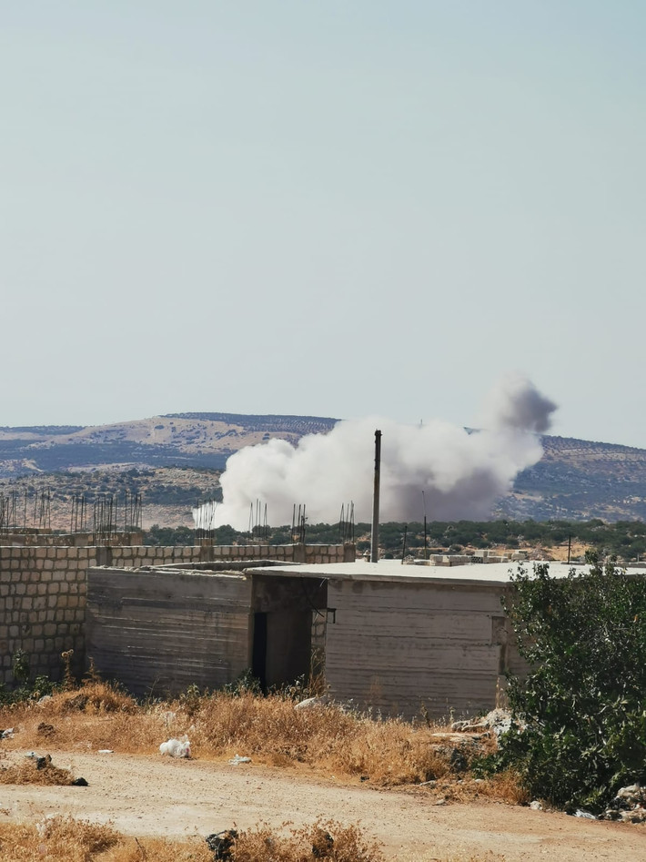 Theo South Front, các cuộc không kích của Nga nhắm vào vùng ngoại ô thị trấn Mashoon, Kansafra, Mareian và al-Fatterah ở Nam Idlib. Ảnh: Twitter.