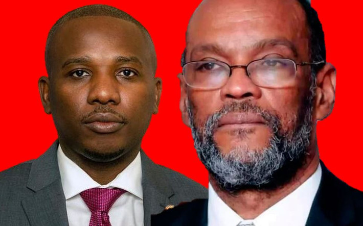 Hôm 9/7, ông Ariel Henry (phải), người được Tổng thống Jovenel Moise bổ nhiệm làm Thủ tướng trước khi vụ ám sát xảy ra, đã tuyên bố ông mới là người nắm giữ quyền lãnh đạo đất nước Haiti, chứ không phải là Thủ tướng lâm thời Claude Joseph (trái). Ảnh: PE.