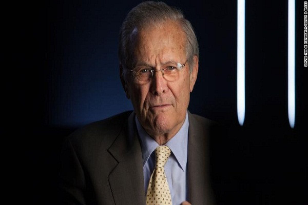 Theo CNN, ngày 30/6, ông Donald Rumsfeld, kiến trúc sư chính của cuộc chiến tranh Iraq, qua đời ở tuổi 88 tại bang New Mexico. Hiện, nguyên nhân tử vong của ông Donald Rumsfeld chưa được công bố. (Nguồn ảnh: CNN)