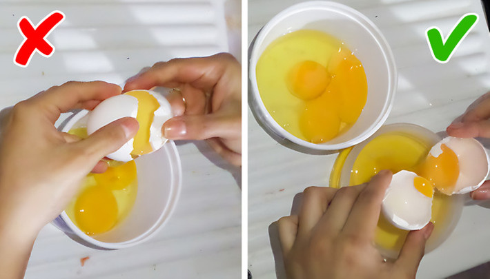 4. Đập nhiều trứng vào cùng một bát: Đây là thói quen của nhiều người khi nấu ăn. Tuy nhiên, nếu một quả trứng bị hỏng, bạn có thể phải bỏ cả bát trứng đó, hoặc các mảnh vỏ vẫn còn sót lại trong món ăn thành phẩm. Để tránh rủi ro này, bạn nên đập mỗi trứng vào từng bát nhỏ rồi cho vào bát lớn trước khi nấu.