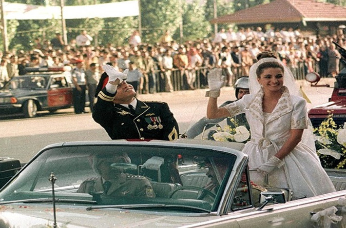 Đám cưới của Vua Abdullah Bin Al-Hussein và Nữ hoàng Rania được tổ chức ngày 10/6/1993 tại Cung điện hoàng gia ở Amman, Jordan. Ảnh: Getty.