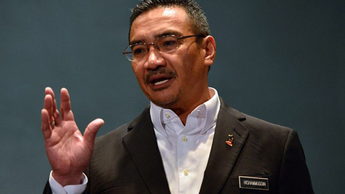 Trước đó, trong bài phát biểu được Bộ Ngoại giao Malaysia công bố ngày 2/3, Ngoại trưởng Malaysia Hishammuddin Hussein (ảnh) nhấn mạnh rằng đối thoại giữa Quân đội Myanmar và phe bà Aung San Suu Kyi là con đường khả thi nhất để giải quyết cuộc khủng hoảng hiện nay tại nước này. Ảnh: BAR.