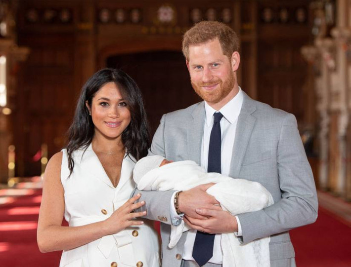 Xuất hiện trong một cuộc phỏng vấn hiếm hoi với người dẫn chương trình James Corden tại Mỹ ngày 26/2/2021, Hoàng tử Harry cho biết anh quyết định rời gia đình Hoàng gia Anh vì truyền thông và báo chí ở Anh đã "hủy hoại" sức khỏe tinh thần của anh. Ảnh: Time.