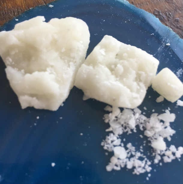 Tại Mỹ, mỗi gram cocaine tinh khiết được bán ngoài chợ với mức giá trung bình là khoảng 80 USD đến 100 USD.