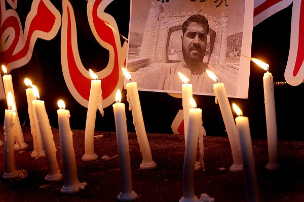 Hình ảnh nhà báo Shahzad Khan, một trong những nạn nhân thiệt mạng trong vụ đánh bom liều chết ở Pakistan. Được biết, cả phiến quân Taliban và tổ chức khủng bố IS đều lên tiếng nhận trách nhiệm về vụ tấn công đẫm máu này.