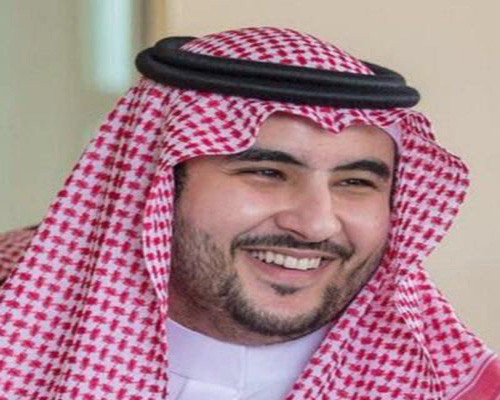 Sau khi tốt nghiệp Học viện King Faisal, Hoàng tử Khalid gia nhập Không quân Hoàng gia Saudi Arabia và bắt đầu sự nghiệp là phi công điều khiển T-6 Texan và T-38 tại Căn cứ không quân Columbus ở Mississippi (Mỹ). Ảnh: Twitter.
