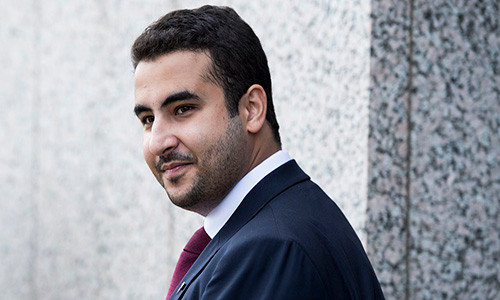 Hội đồng Tận trung Saudi Arabia được cho là đang xúc tiến bầu chọn Hoàng tử Khalid bin Salman làm Phó Thái tử. Một nguồn tin từ Saudi Arabia cho hay, Hoàng tử Khalid sẽ từng bước nắm quyền và thay thế anh mình. Ảnh: Axios