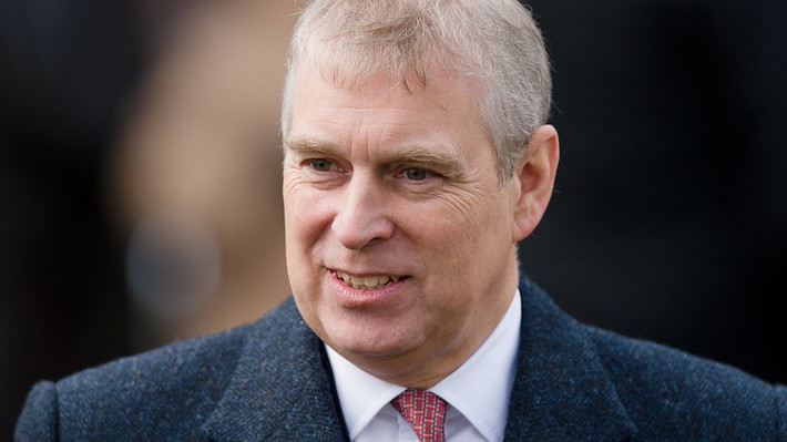 Hoàng tử Andrew, con trai thứ hai của Nữ hoàng Elizabeth II, làm việc trong chính phủ Anh. Ảnh: ABC News.