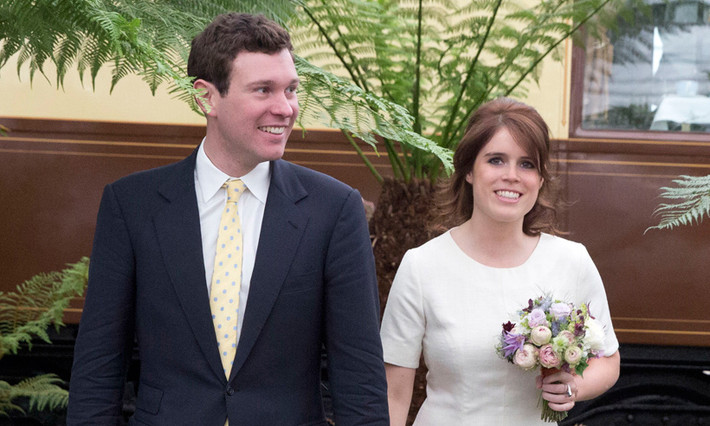Công chúa Eugenie, cháu gái của Nữ hoàng Elizabeth, hiện là phó giám đốc của một phòng trưng bày nghệ thuật. Ảnh: Hello Magazine.