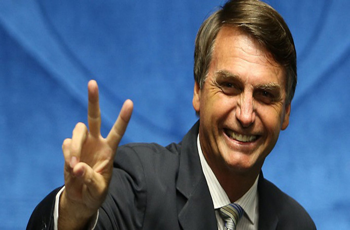 Trong bài phát biểu sau khi giành chiến thắng, ông Bolsonaro cam kết sẽ thực hiện các lời hứa tranh cử, đặc biệt là chống tham nhũng. Ông cũng hứa sẽ cải cách tài chính chính phủ và tái định hướng các mối quan hệ ngoại giao. Ảnh: InformationLiberation.