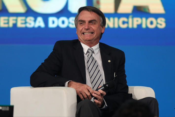 Ông Bolsonaro đã vượt qua đại diện Đảng Lao động Brazil (PT) cánh tả, Fernando Haddad, để trở thành tân Tổng thống Brazil. Ảnh: Exame.
