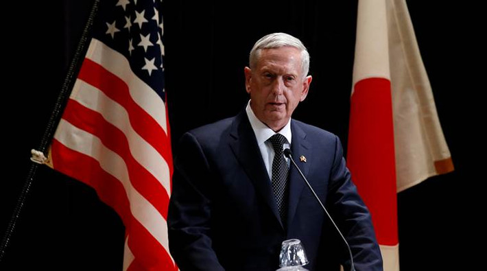 "Tôi nghĩ Tướng Mattis là một kiểu người của phe Dân chủ. Tuy nhiên, ông ấy là một người tốt. Chúng tôi đã đồng hành cùng nhau rất tốt. Ông ấy có thể sẽ ra đi", nhà lãnh đạo Mỹ nói. Ảnh: Indian Express.