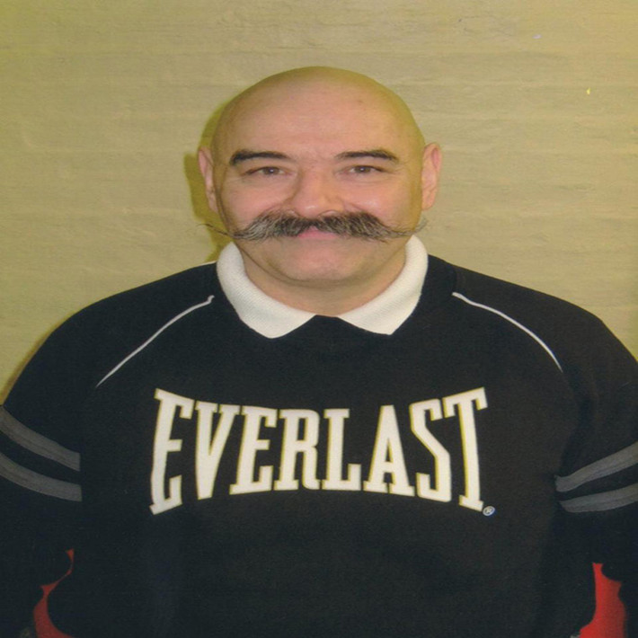 Được biết, Andy là bạn với Charles Bronson (ảnh), một trong những tù nhân bạo lực nhất ở nước Anh. “Các hiện vật trưng bày trong bảo tàng này là do cá nhân tôi thu thập. Gia đình tôi không hứng thú gì với chúng cả”, Andy nói.