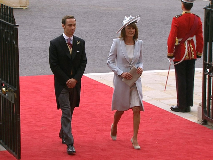 Hoàng tử William và Công nương Kate kết hôn tại Tu viện Westminster ở thủ đô London vào ngày 29/4/2011. Khi đó, James chỉ mới 23 tuổi.