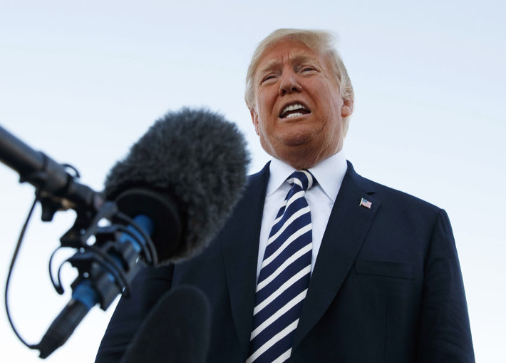 Mới đây nhất, ngày 20/10/2018, Tổng thống Trump đơn phương tuyên bố rút Mỹ khỏi Hiệp ước Lực lượng hạt nhân tầm trung INF (hay còn gọi là Hiệp ước tên lửa tầm trung) mà Mỹ đã ký kết với Liên Xô năm 1987. Ảnh: Mainichi.