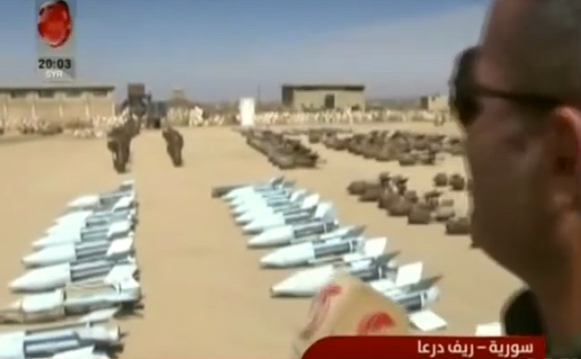 Số vũ khí này đang được tập kết tại một căn cứ quân sự của Quân đội Syria ở Daraa. Ảnh: AMN.